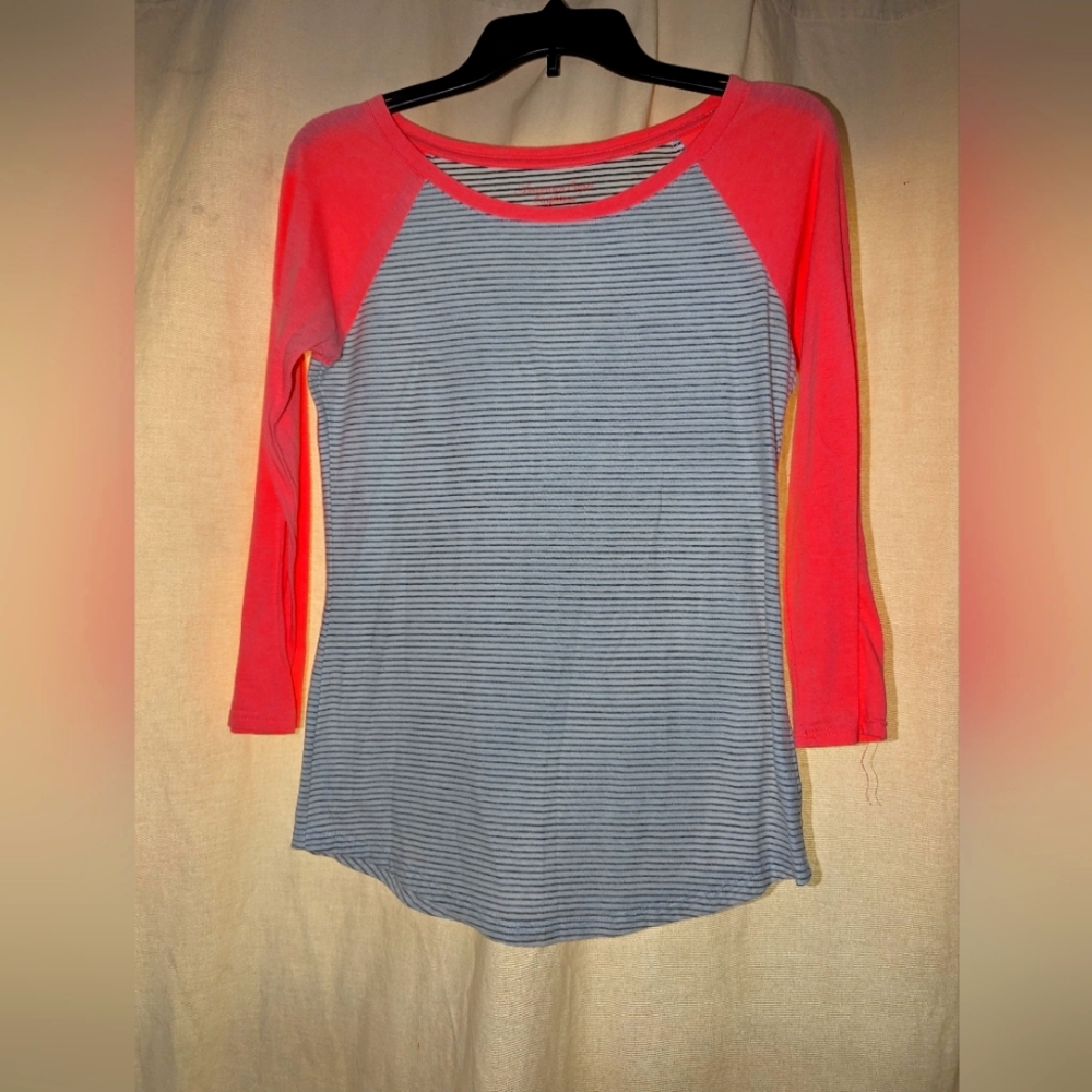 3/4 American Eagle Baseball-Style Shirt